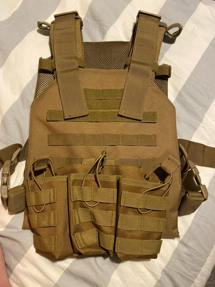 Tactical vest - Image 1