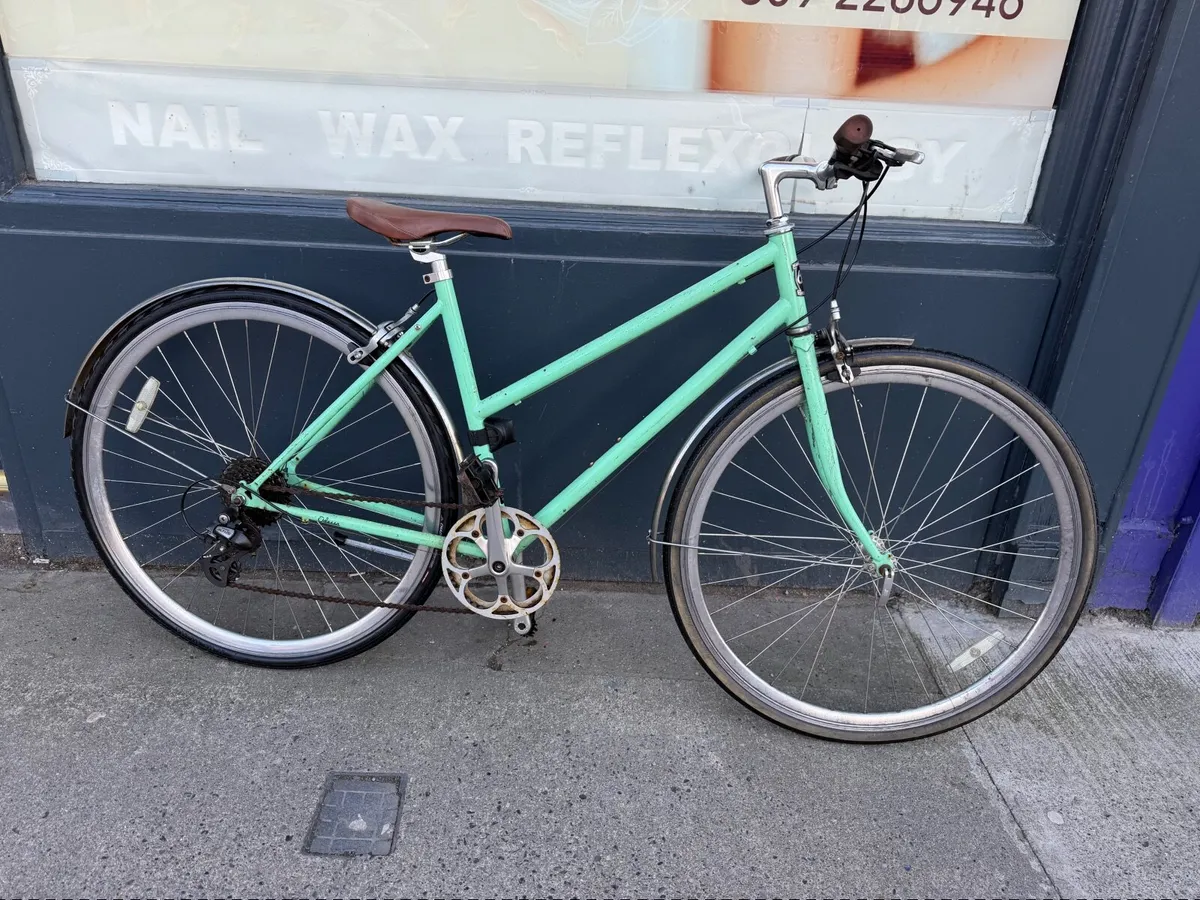 Hybrid bike ❗️Open 7 days of the week ❗️ - Image 1