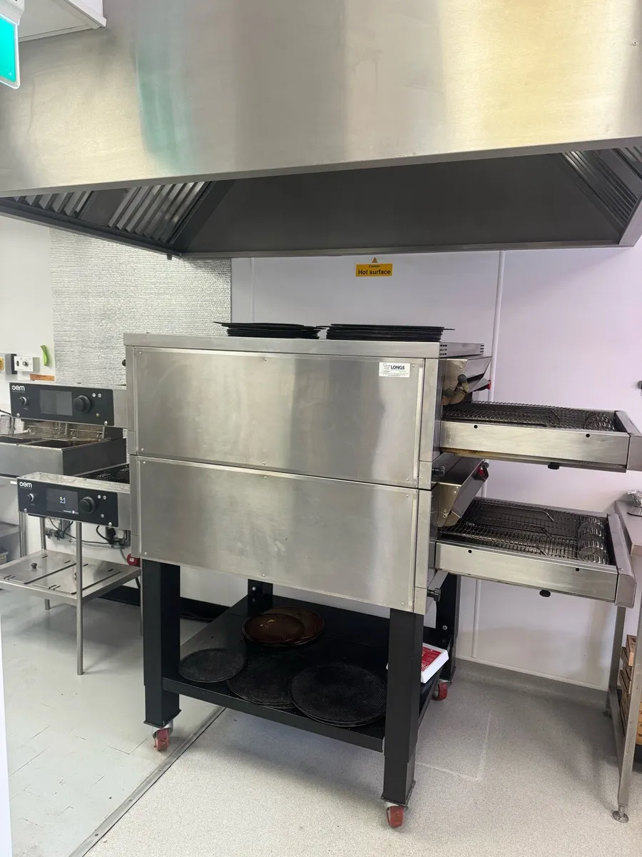 Pizza Oven - Image 1