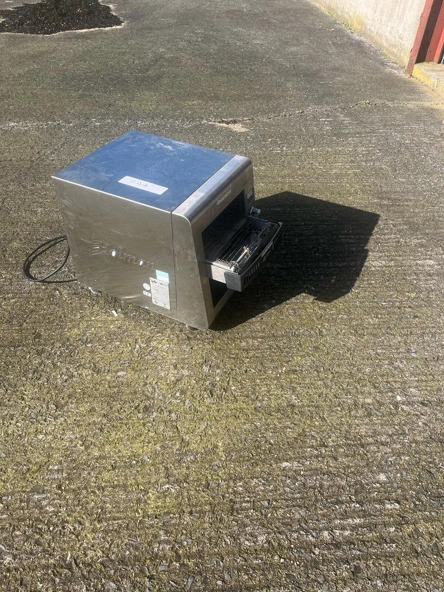 Conveyor toaster - Image 1
