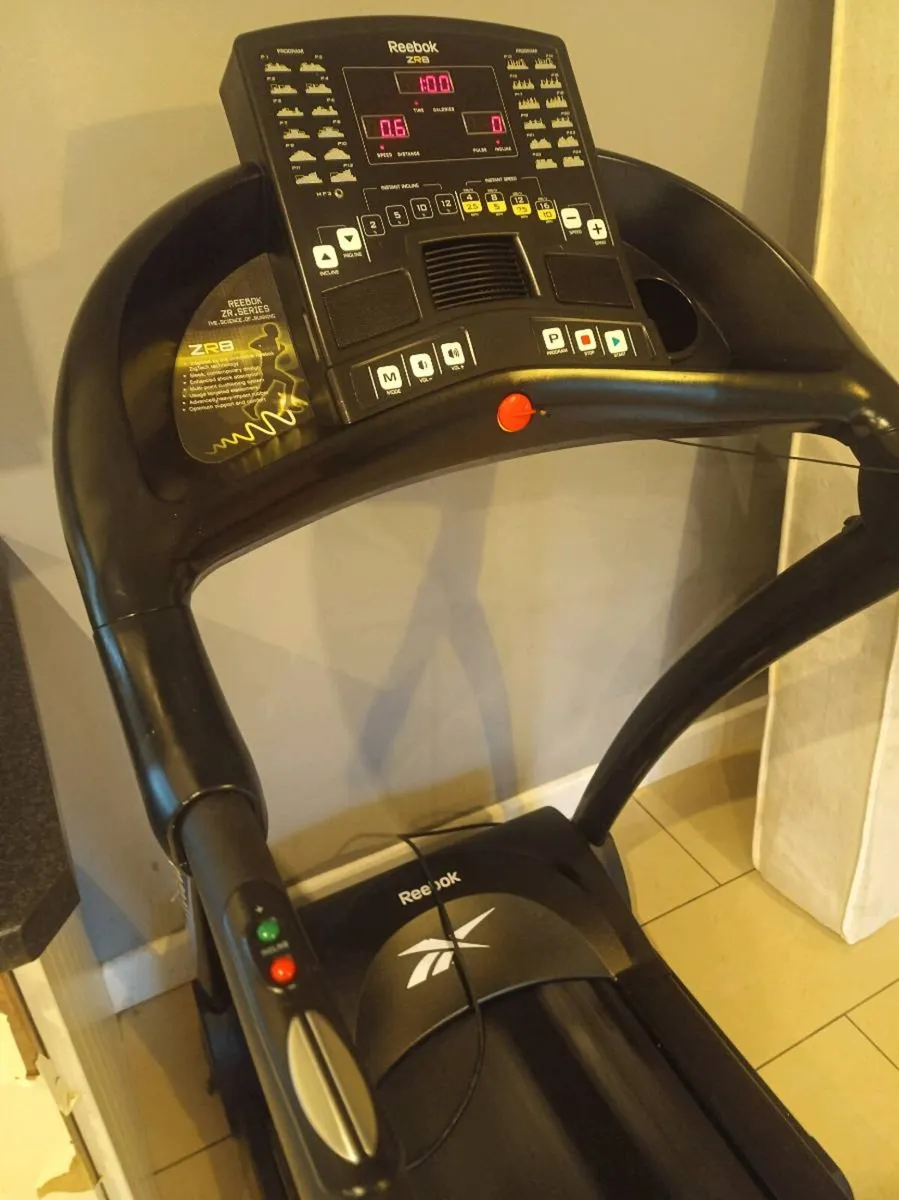 Reebok ZR8 treaill - Image 2