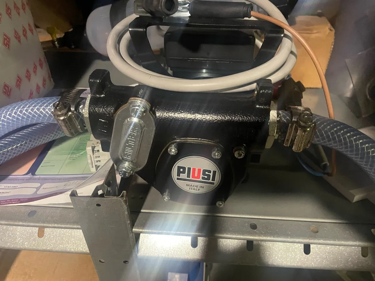 12 volt pump - Image 2