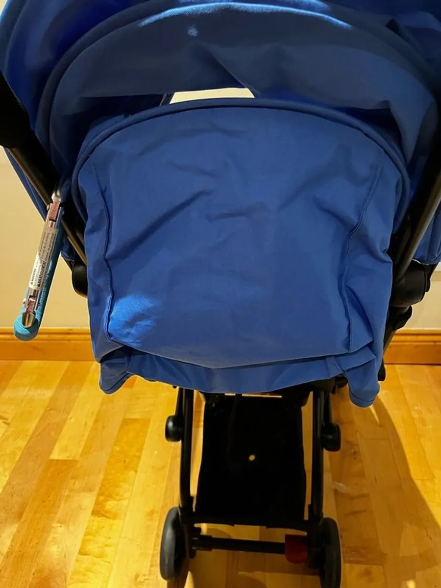 Babyzen Yoyo buggy and sleeping bag. - Image 3