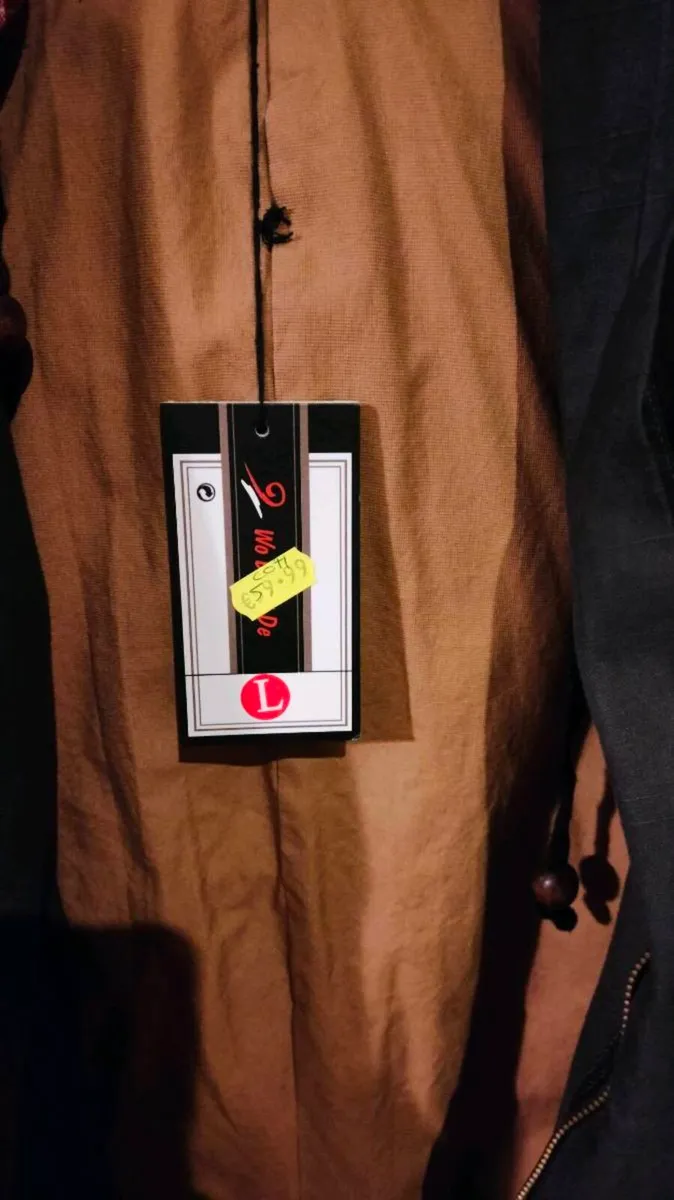 Ladies unusual gray coat fully lined. New with tag - Image 2