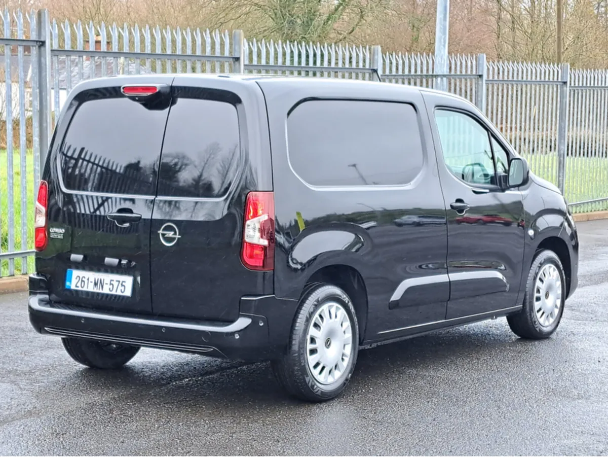 Opel Combo SPORTIVE L1H1 1.5TD 100BHP **TOP SPEC** - Image 4