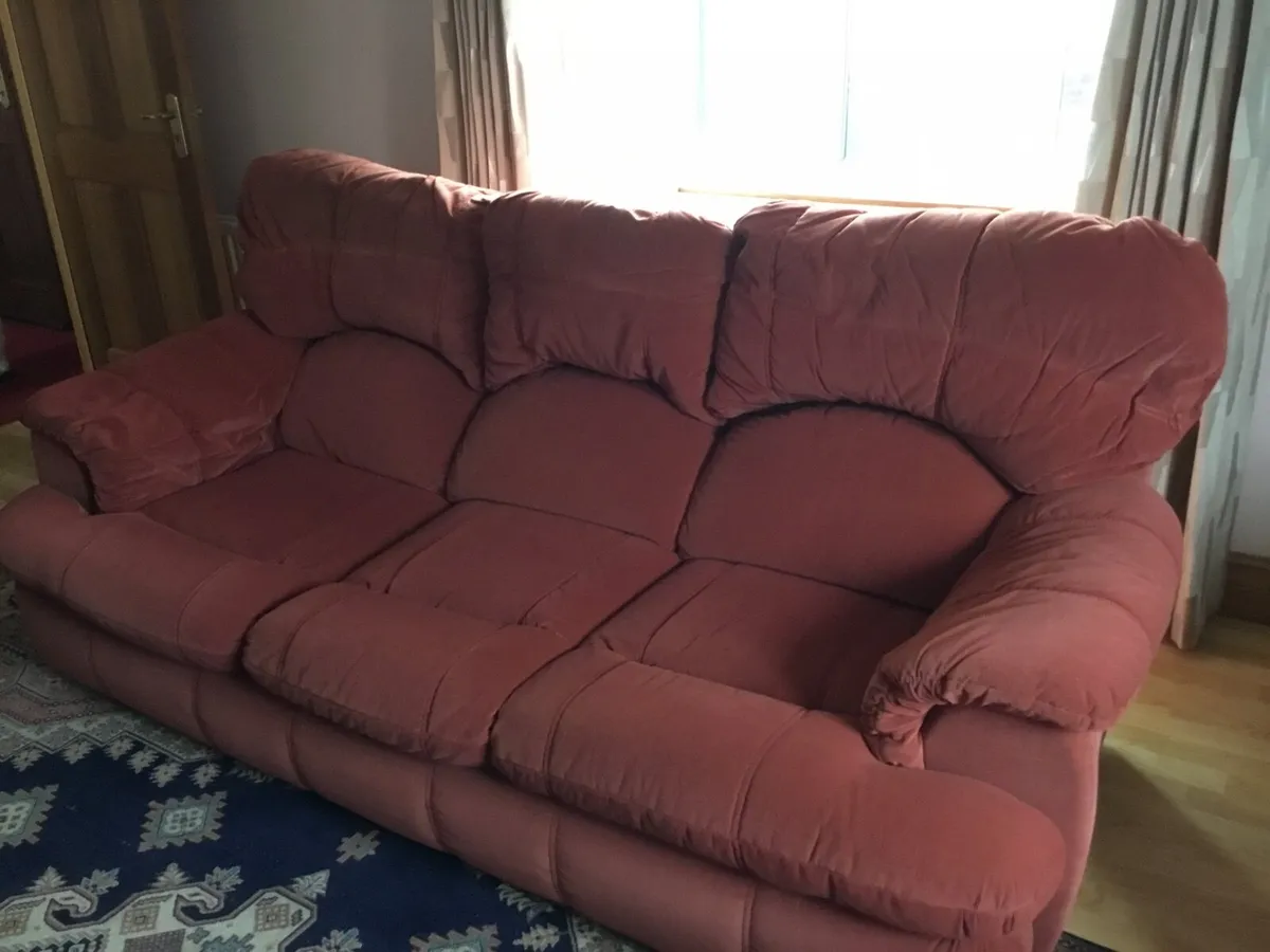 3 Piece Suite - Image 1