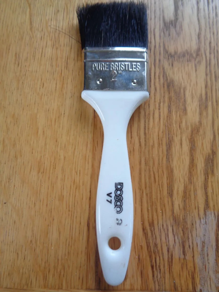 Dosco V7 2" Pure Bristle Paint Brushes x 2 - Image 2
