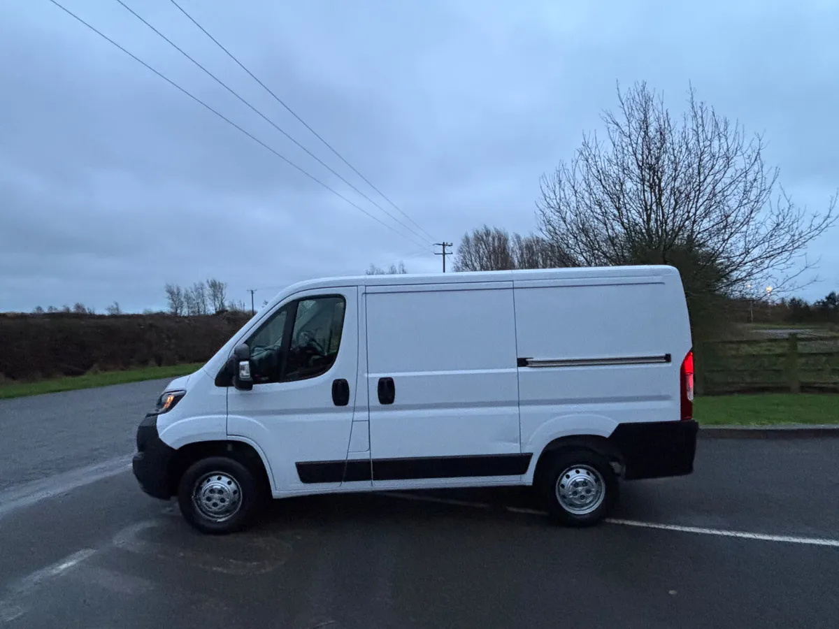 2023 Peugeot Boxer SWB Manual 48Kms Vat INC - Image 3