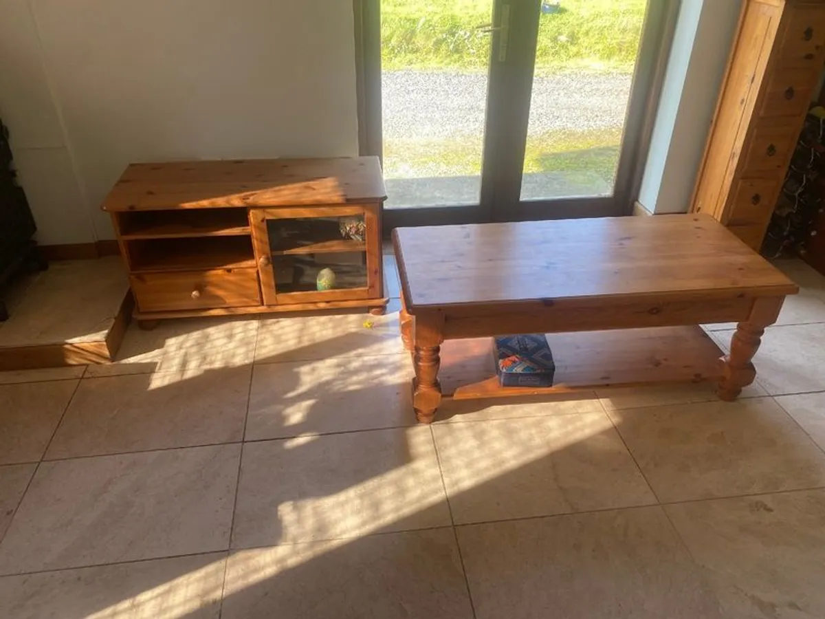 Coffee TV and corner lamp tables - Image 2