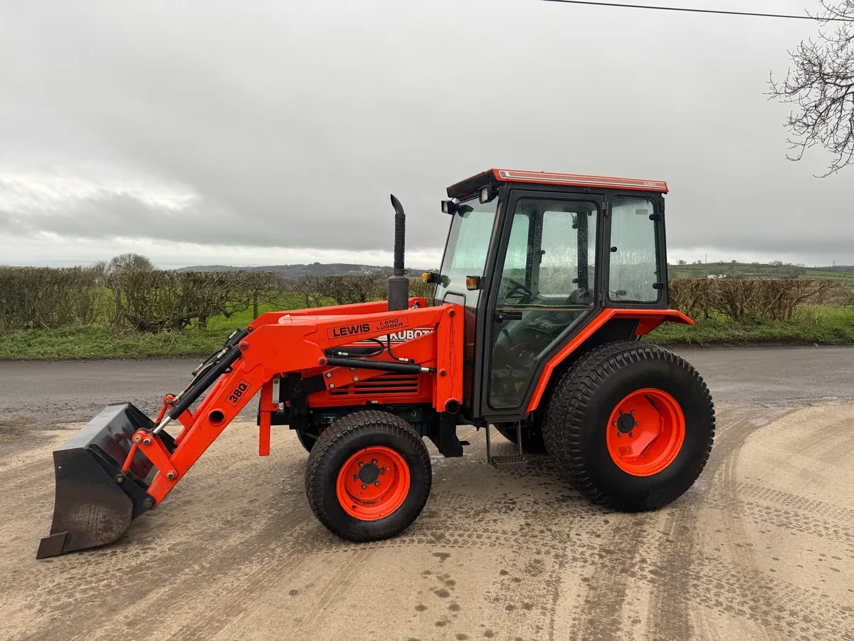 Kubota Compact Tractor - Image 2