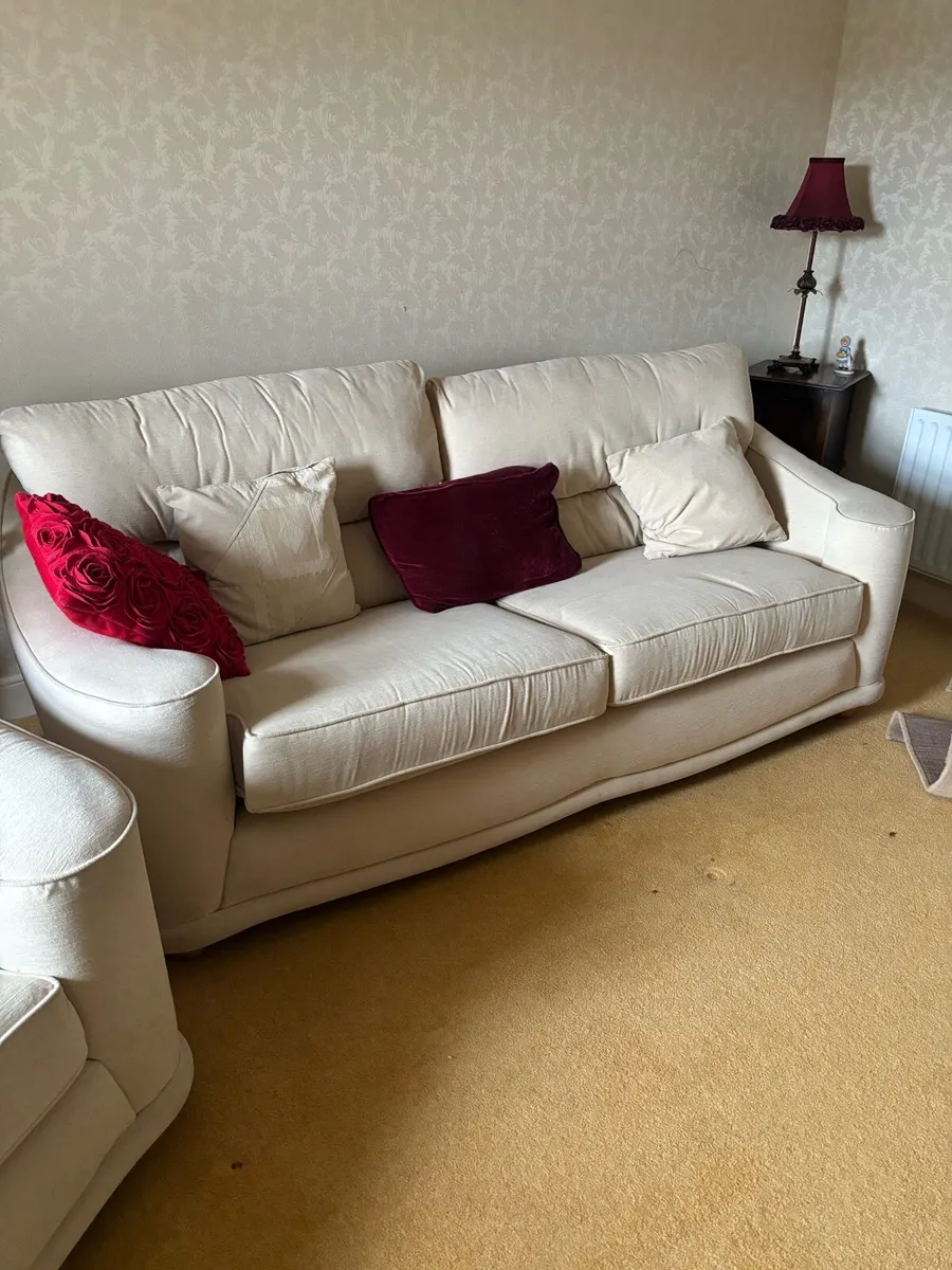 3 Piece Suite - Image 1