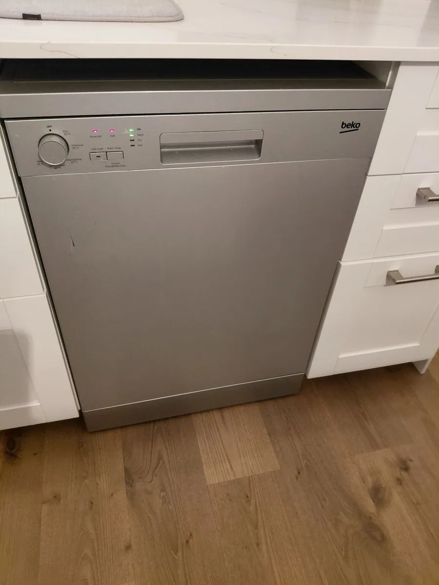 Beko Fridge freezer and dishwasher - Image 2