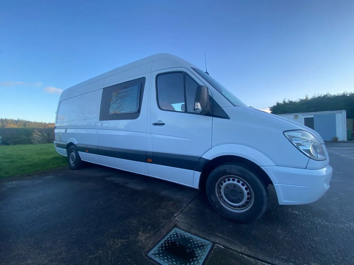 141 Mercedes sprinter campervan - Image 3