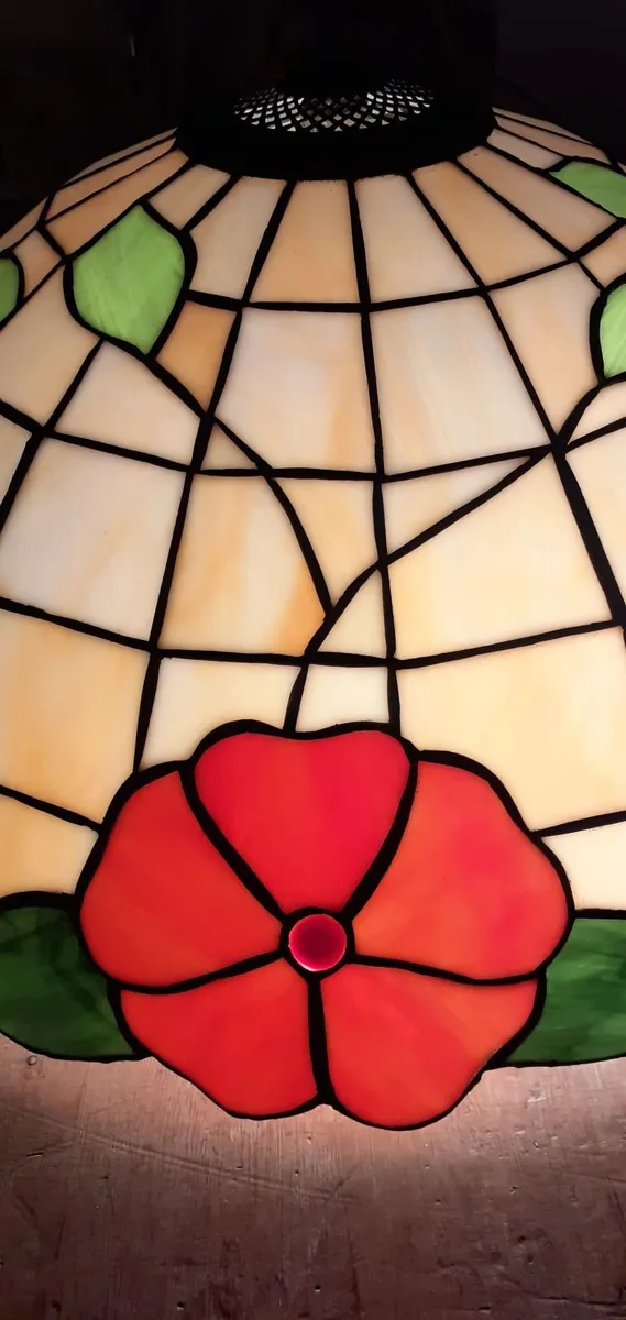 "TIFFANY" Stained Glass Ceiling light. - Image 4