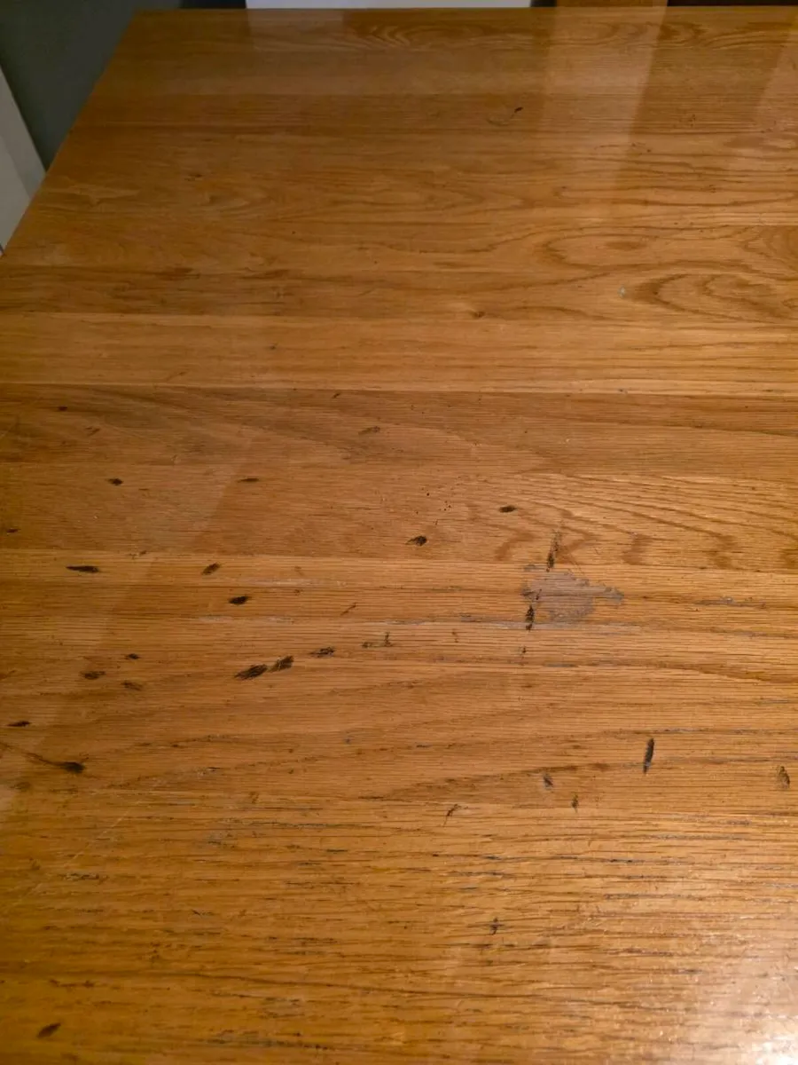 Table and 6 chairs - Image 4