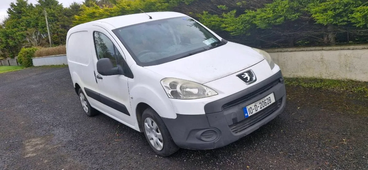 Peugeot partner van ,doe until June 2026 - Image 4