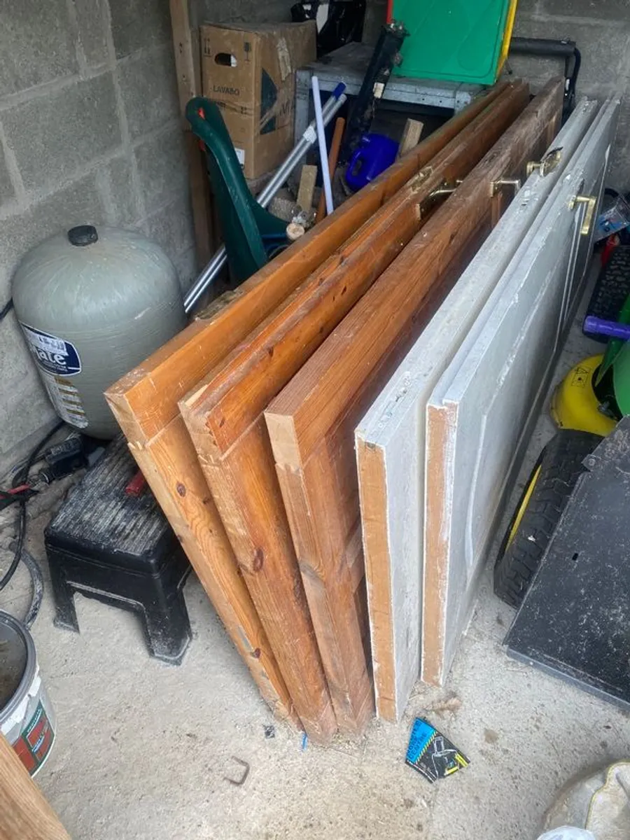 5 solid pine  inside doors for sale - Image 2