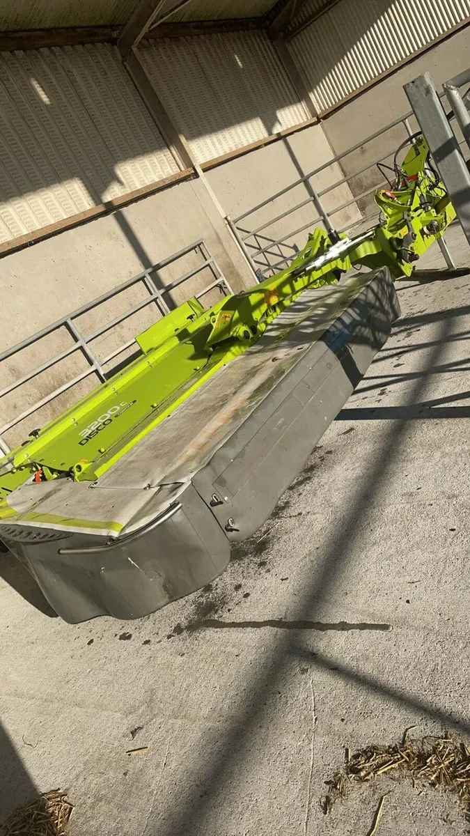 Claas 3200 mower - Image 3