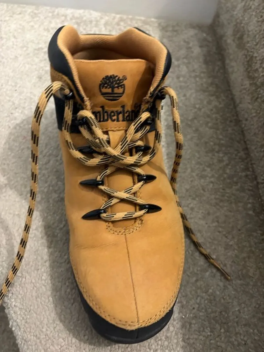 Timberland boots like new - Image 2