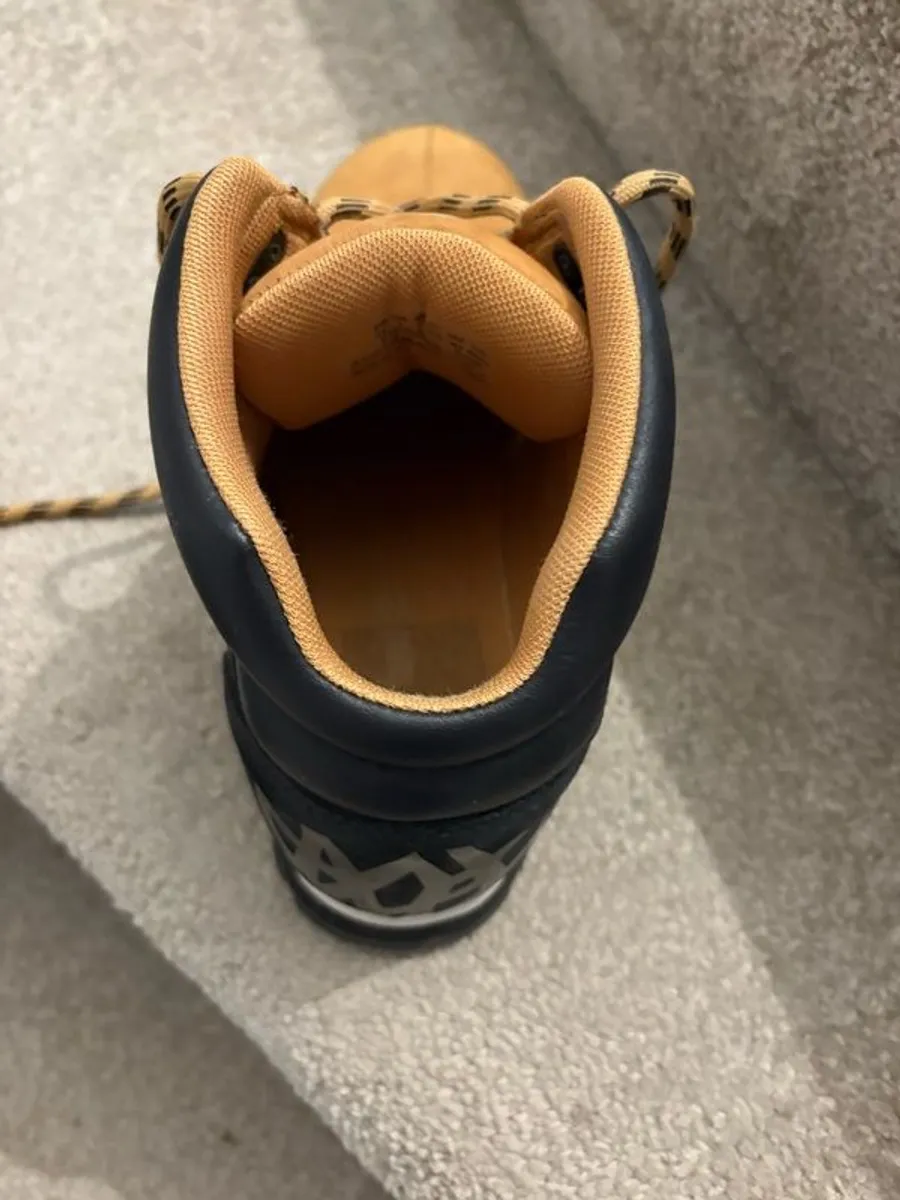 Timberland boots like new - Image 4