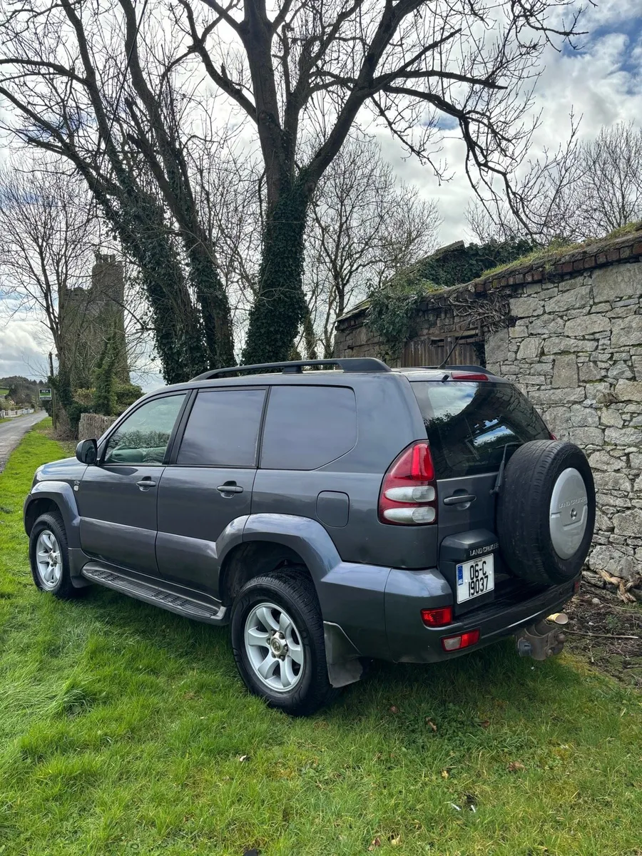 Toyota Land Cruiser - Image 2