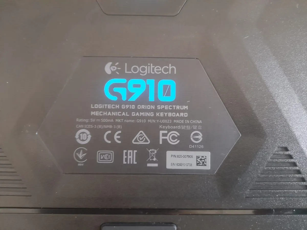 Logitech G910 keyboard - Image 2
