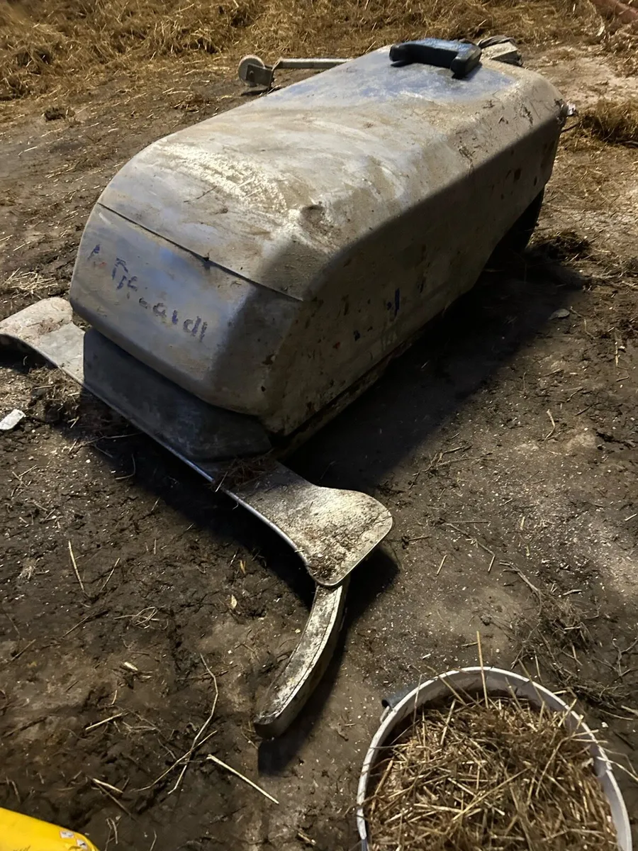 Delaval robot scraper - Image 1