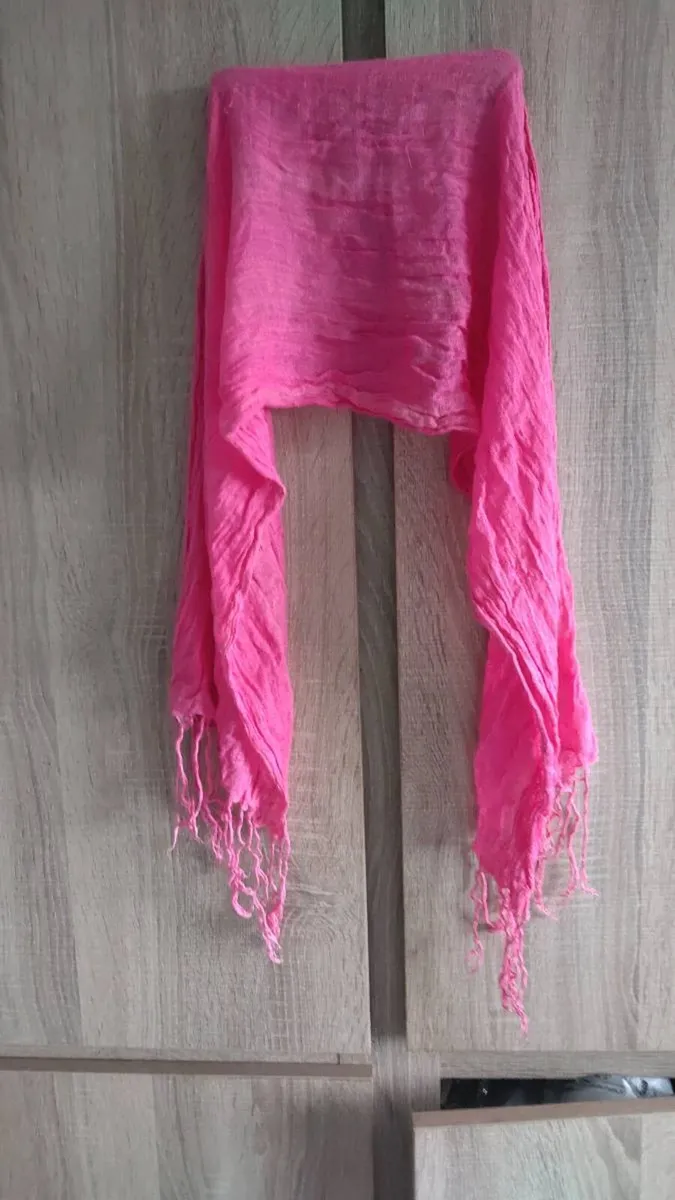 Linen look scarf - Image 1