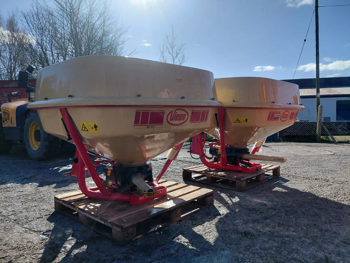 Vicon 1154 fertilzer sowers - Image 2