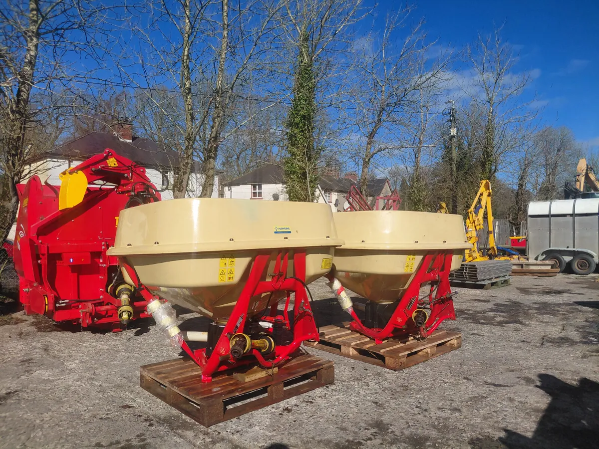 Vicon 1154 fertilzer sowers - Image 1
