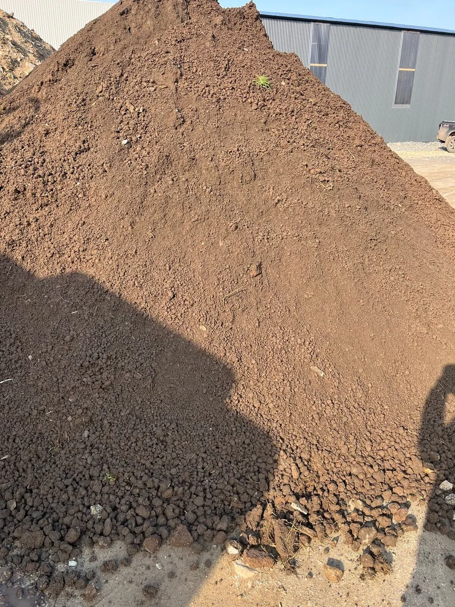 Screened top soil - Image 1