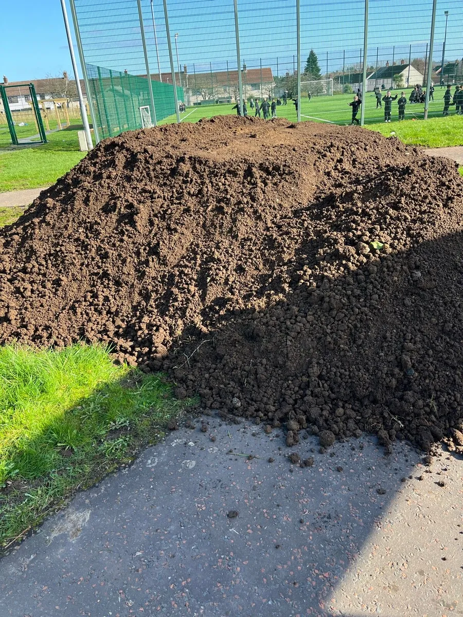 Screened top soil - Image 2