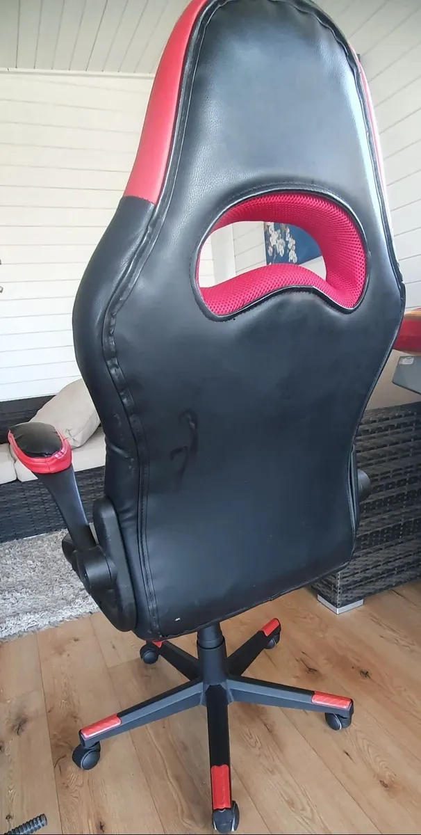 Gaming chair - Image 2