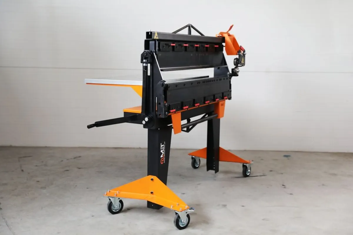 Segmental bending machine SG3x1200 mm with knife - Image 3