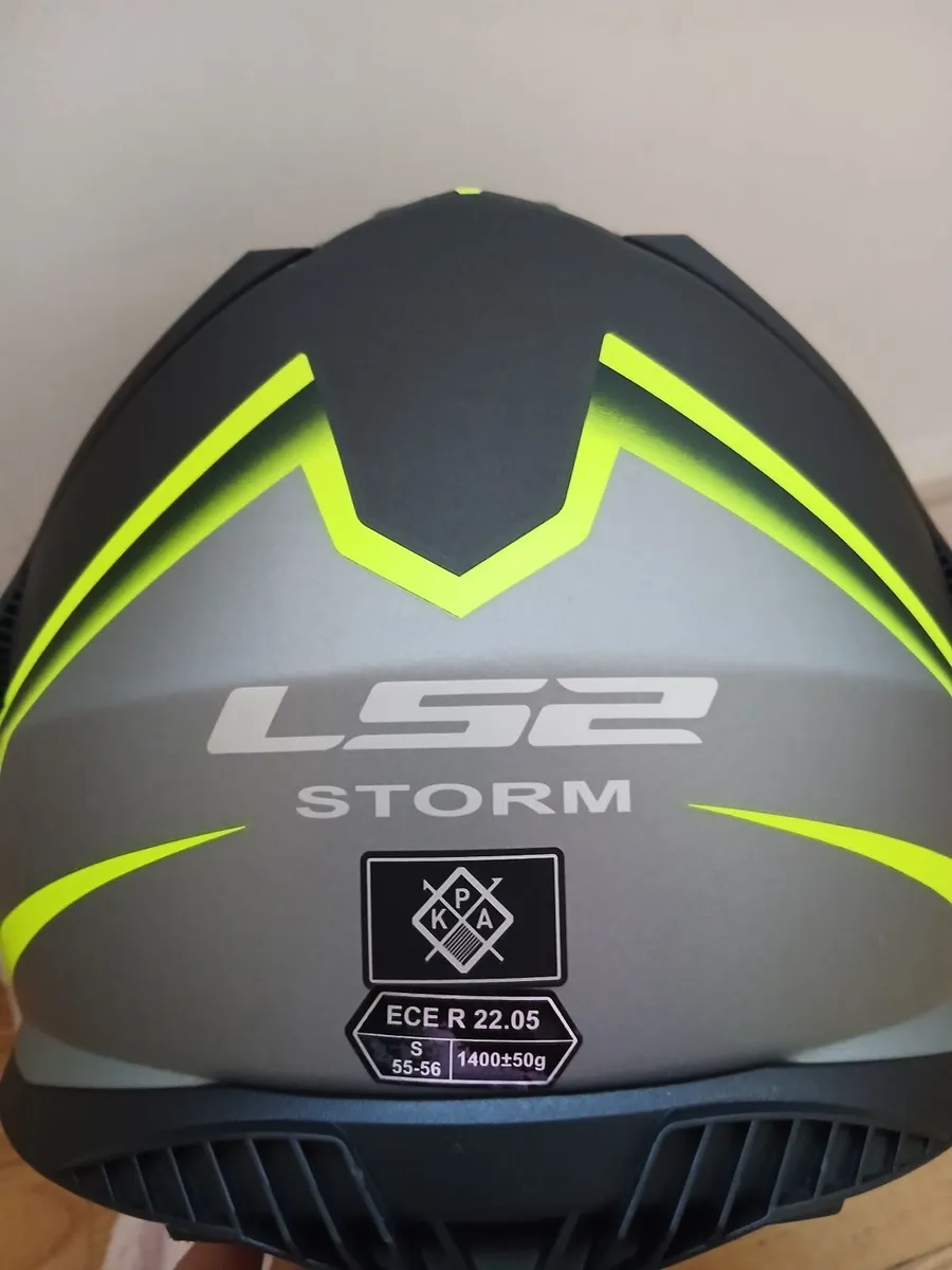 Like-New LS2 Storm Motor Bike Helmet – Size S - Image 2