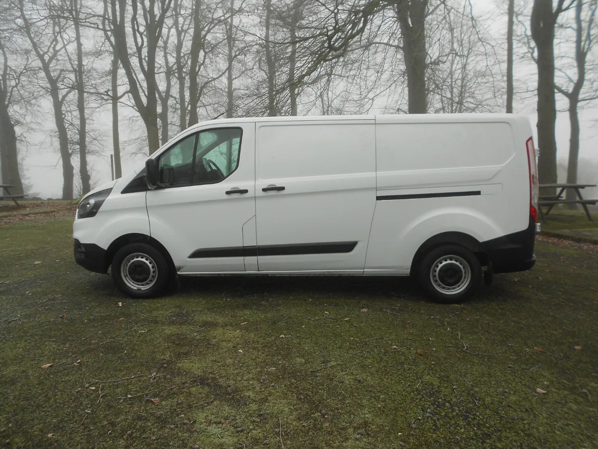 Ford Transit Custom 2023 - Image 3