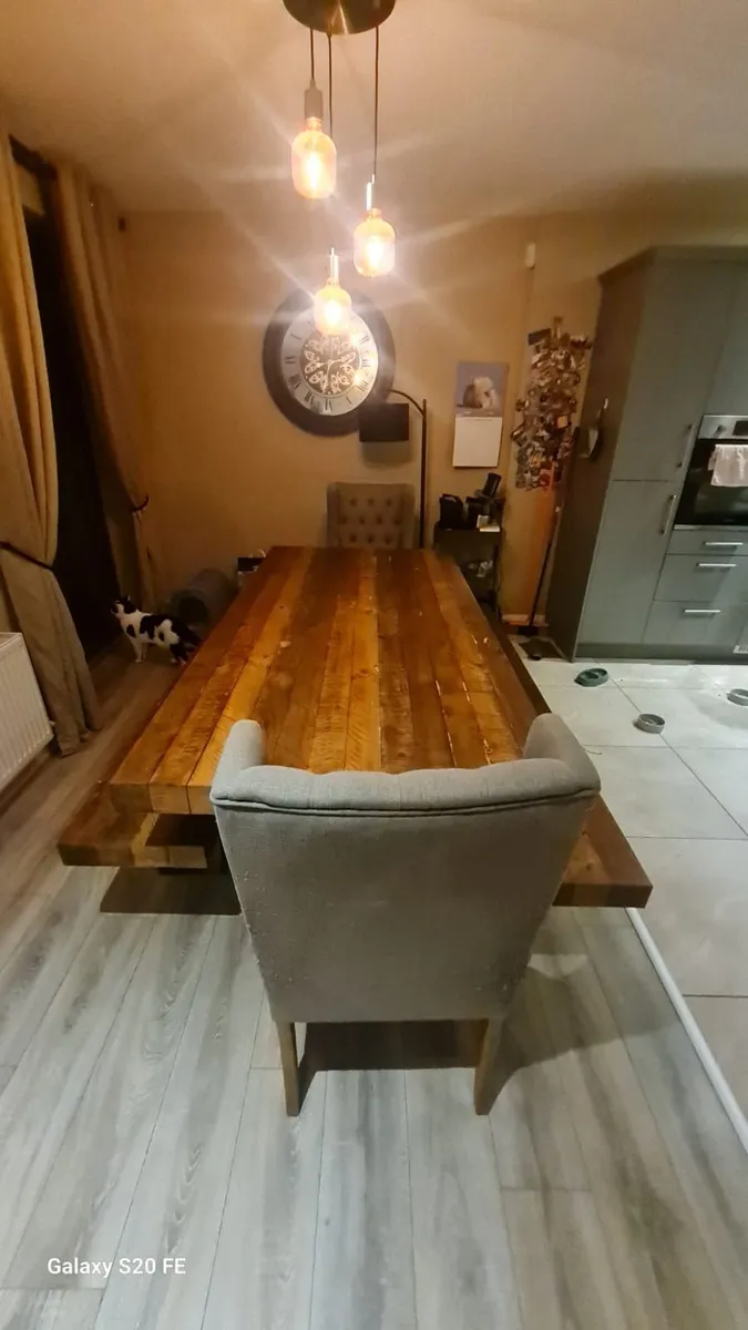 Dining table - Image 3