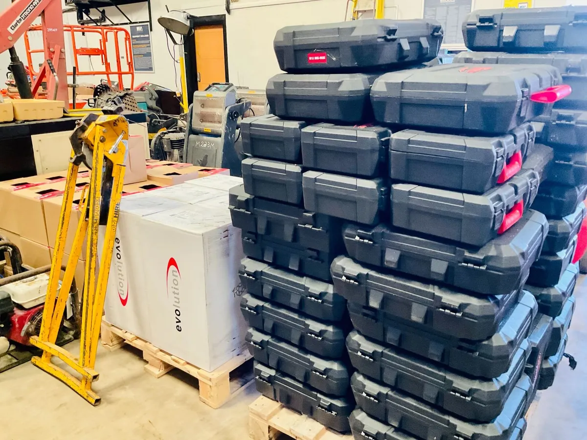 UNURESERVED SMALL TOOL AUCTION - Image 4