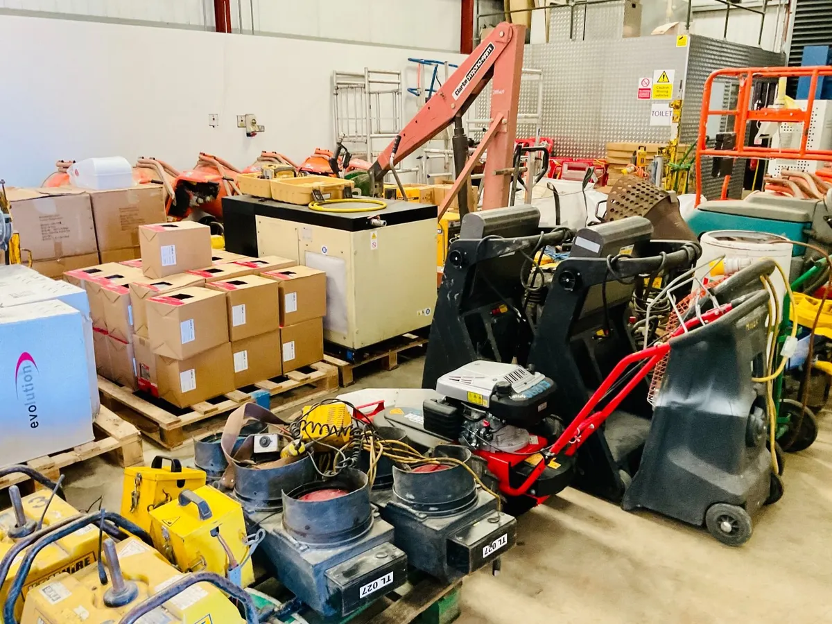 UNURESERVED SMALL TOOL AUCTION - Image 3