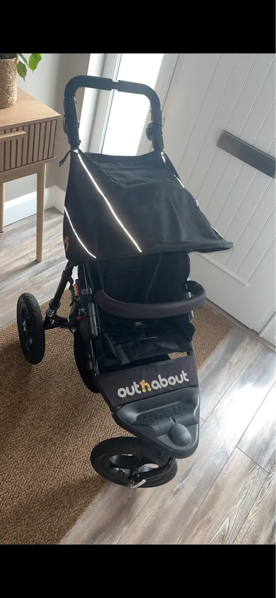 Out & About Nipper - Image 2