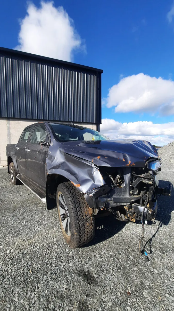 2023 Isuzu D Max For Dismantling - Image 2