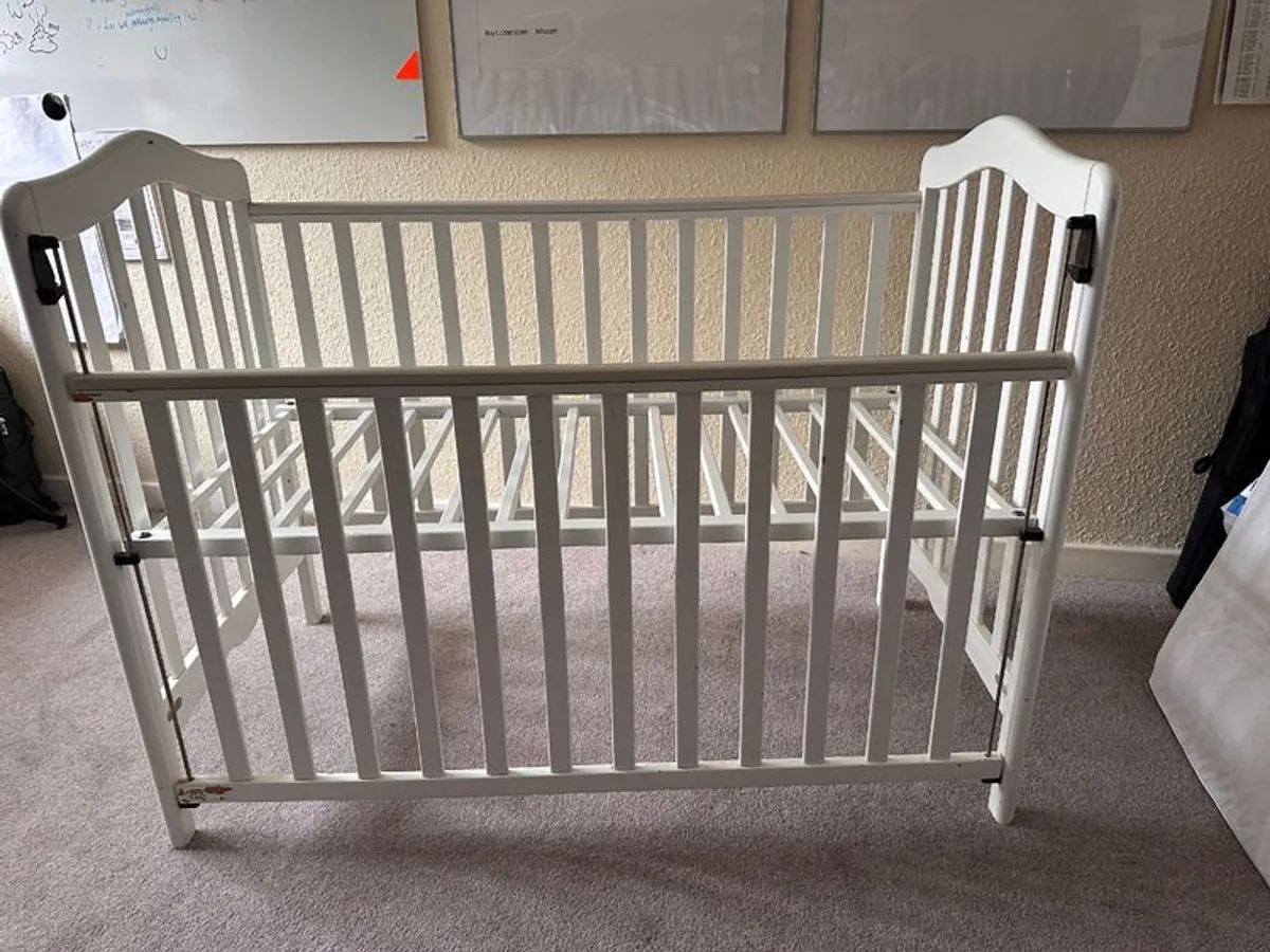 Mamas and Papas Cot Bundle   Everything You Need to Get Started - Image 4