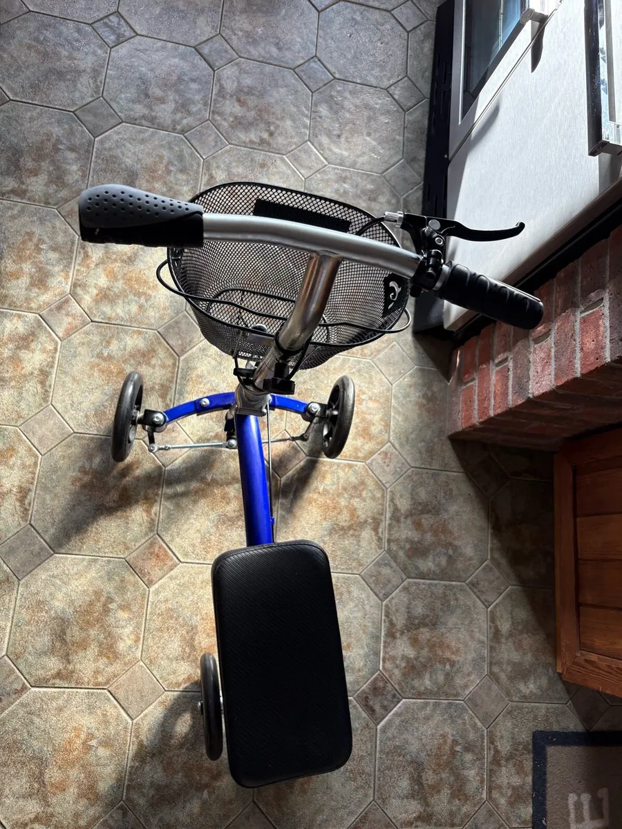 Knee Rover / injured leg support - Image 3