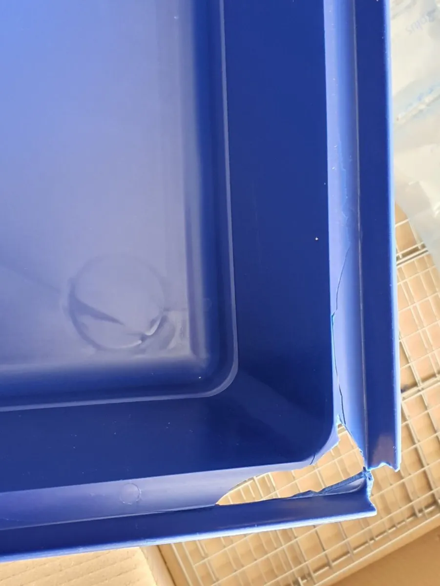 Large rabbit cage  - Free to go - Image 1