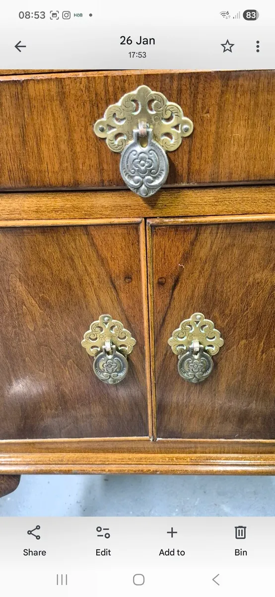 Queen Anne style cabinet - Image 3