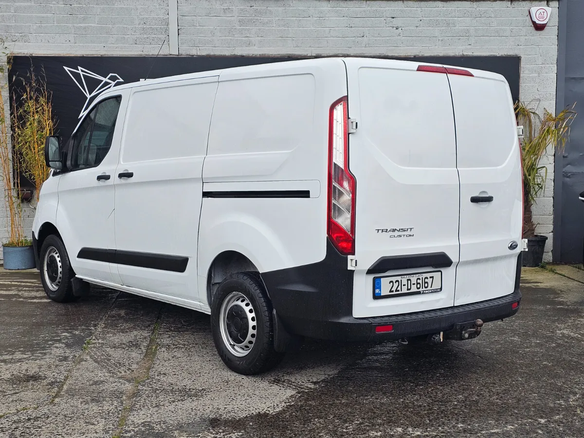 FORD TRANSIT CUSTOM // 2027 CVRT // LOW MILEAGE - Image 4