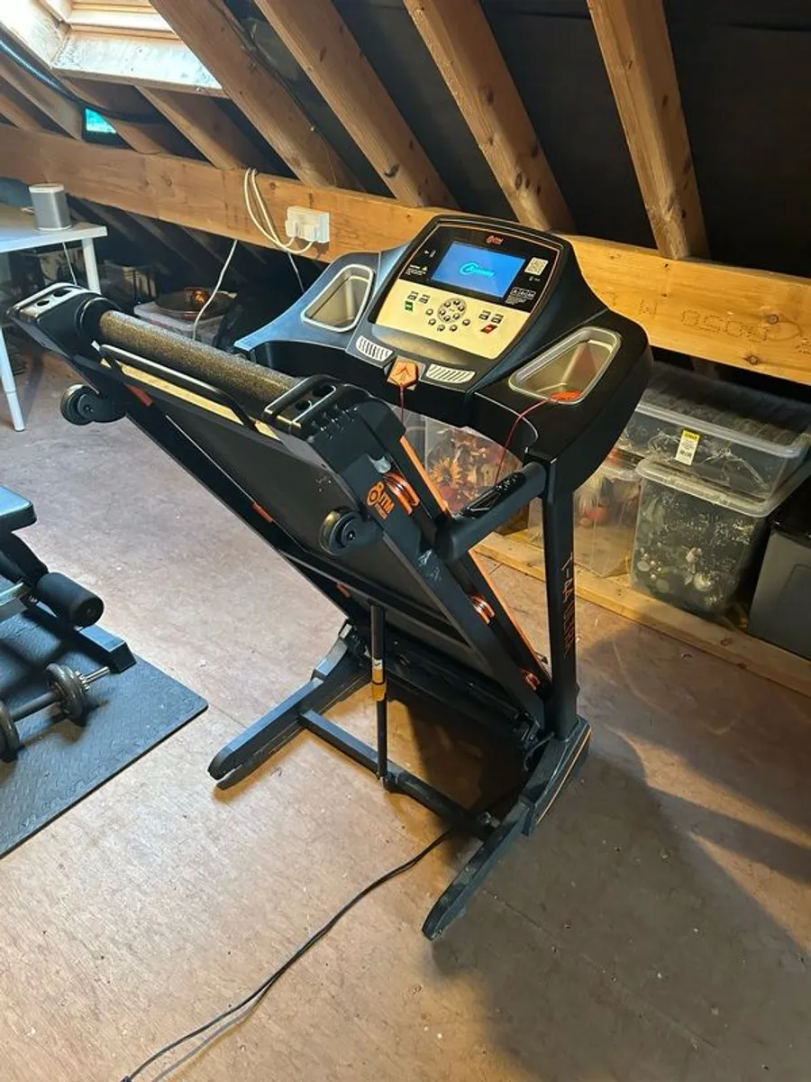 ITM fitness t-44 ultra treadmill - Image 2