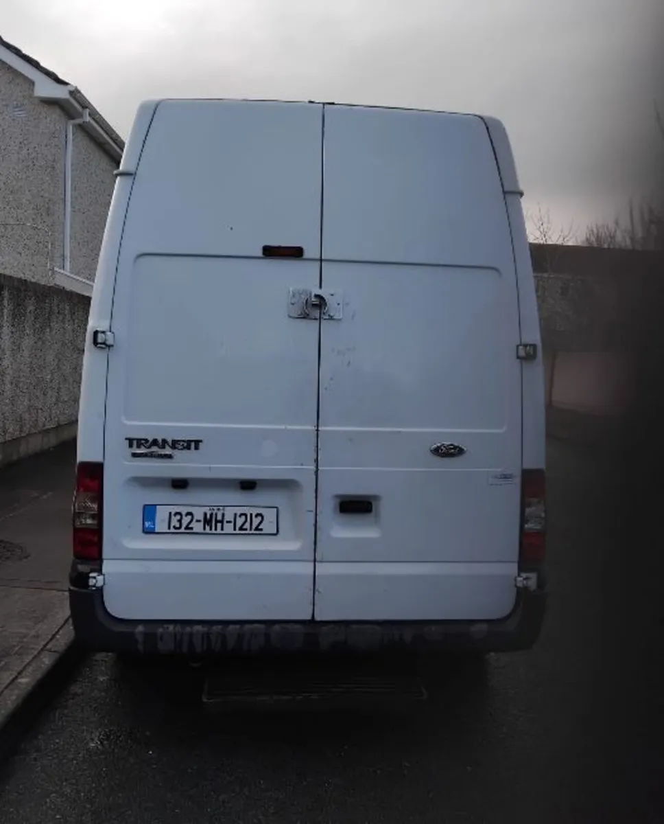 Ford Transit 2013 - Image 2