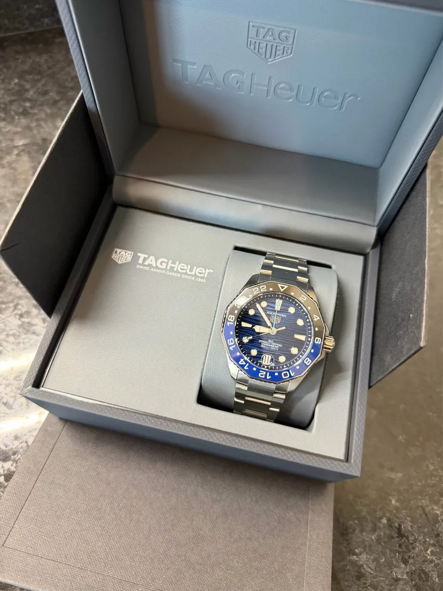 Tag Heuer Aquaracer professional 300 GMT - Image 1
