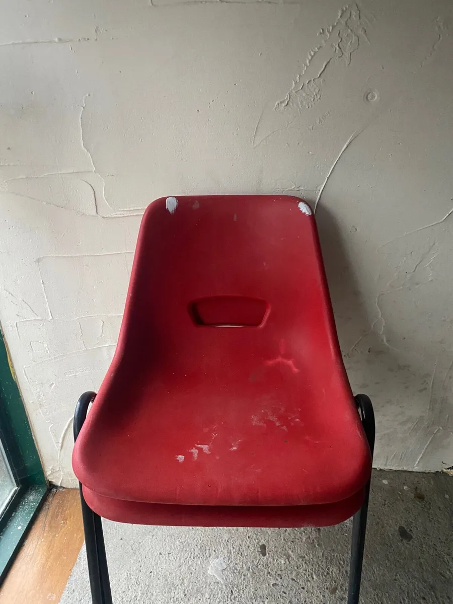 Chesterfield KM Polypropylene Chairs. Red & Grey - Image 4